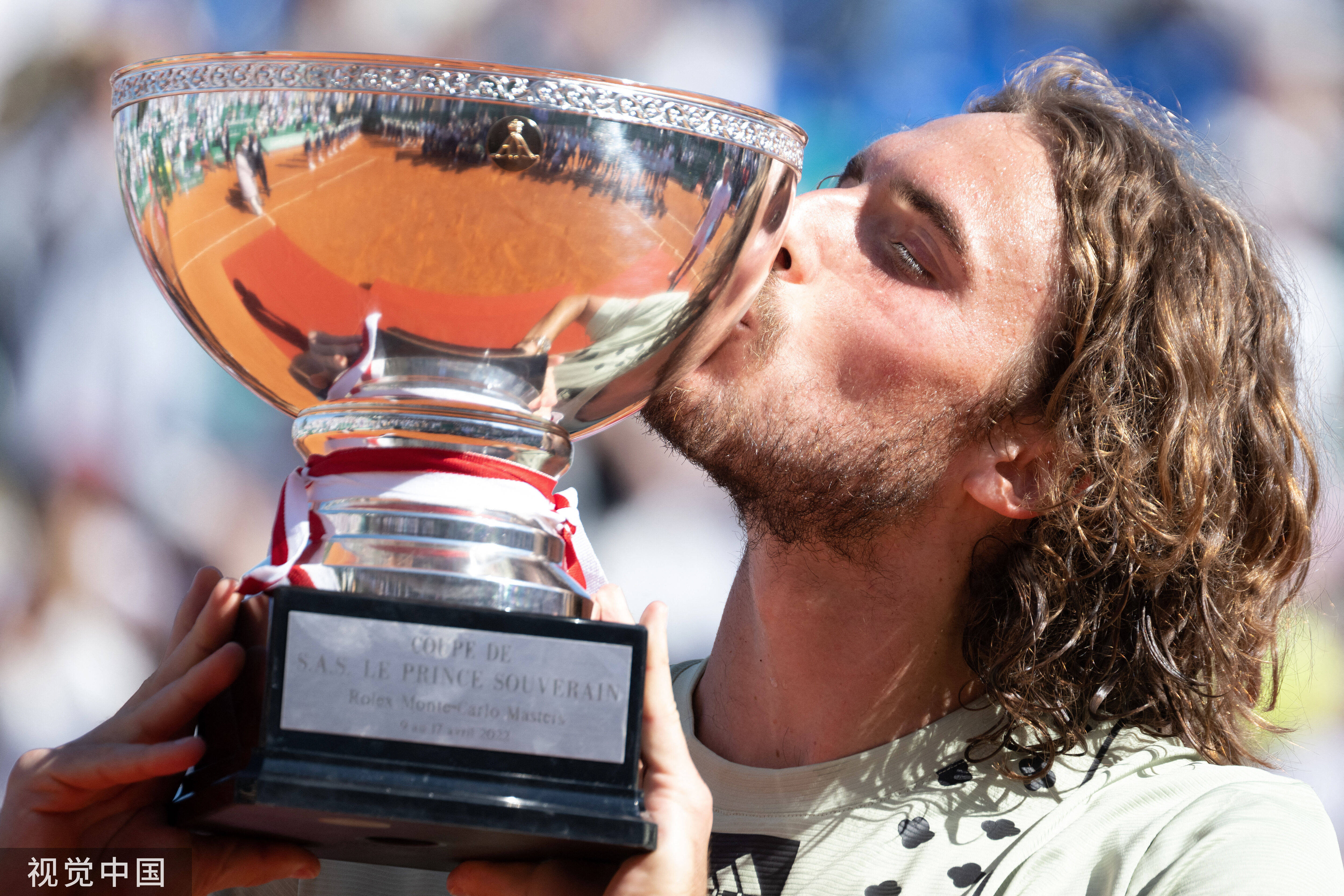 爱游戏大厅-蒙特卡洛大师赛绝杀法网，西西帕斯惊艳四座