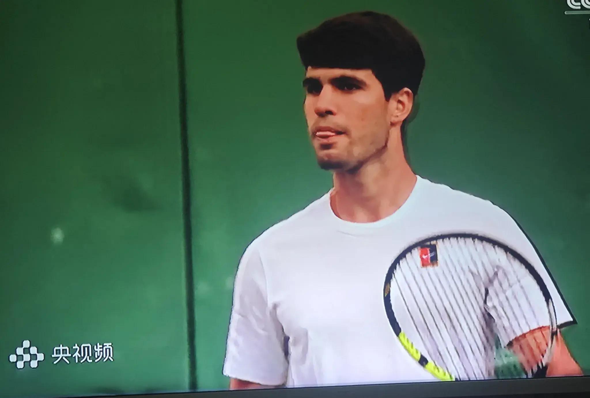 温网完胜法网，鲁德带队取胜