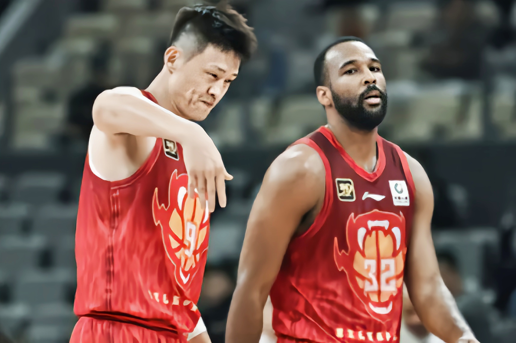 爱游戏体育-广东队碾压马刺，赵继伟关键制胜