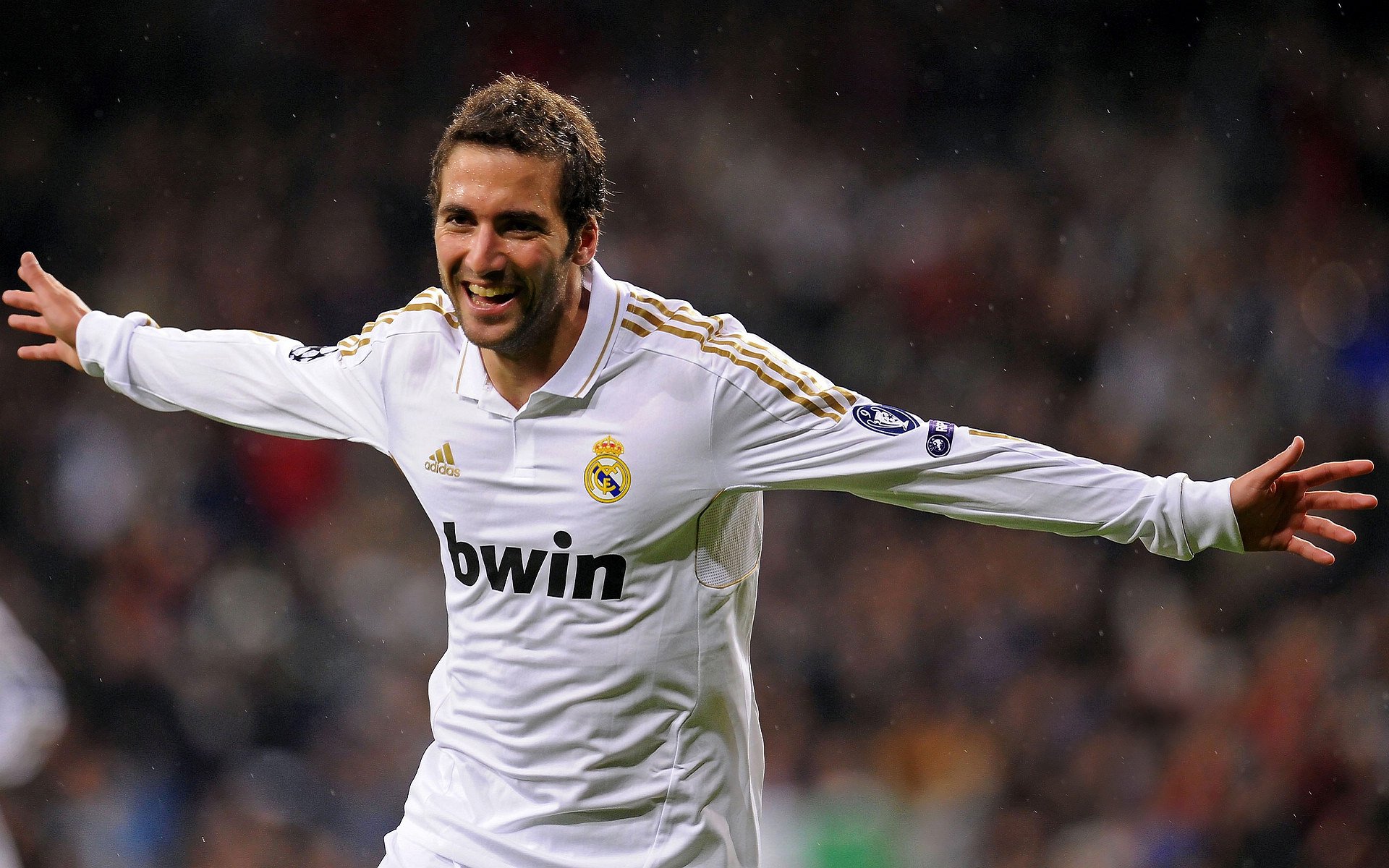 欧冠之夜与NBA险胜，杰伦·格林的双重光芒